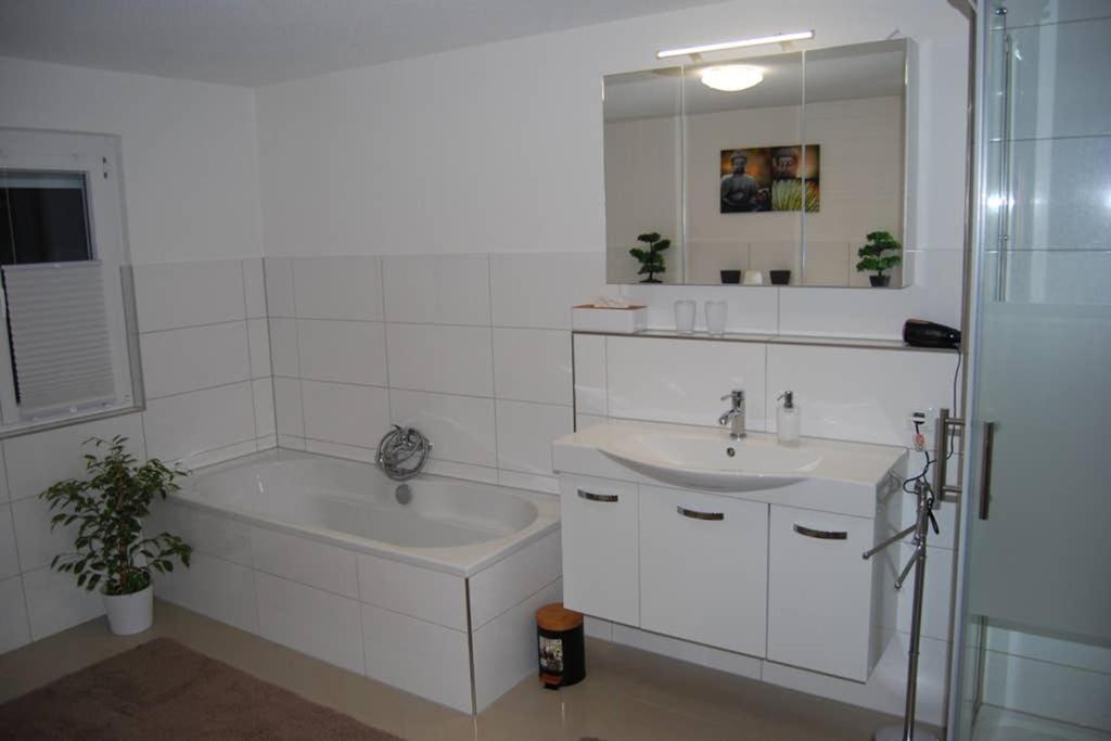 Gemuetliches Zuhause Fuehlen Apartamento Singen Exterior foto
